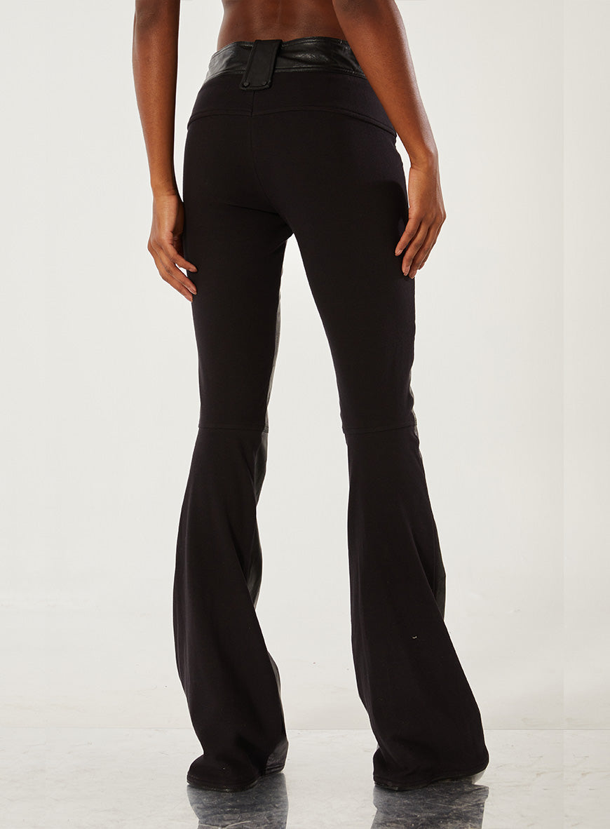 Pantalon évasé en cuir vegan